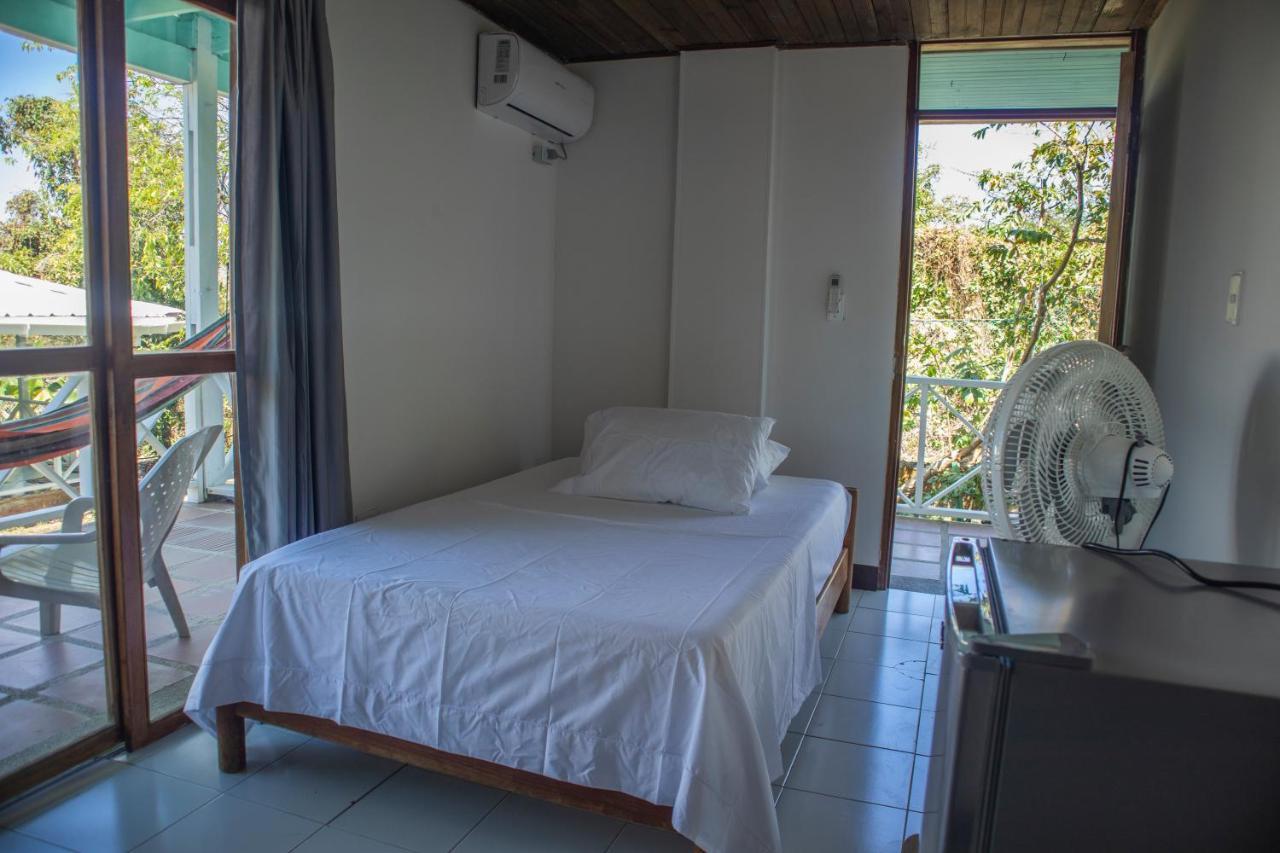 South West Bay Cabañas Fresh Water Bay Exterior foto
