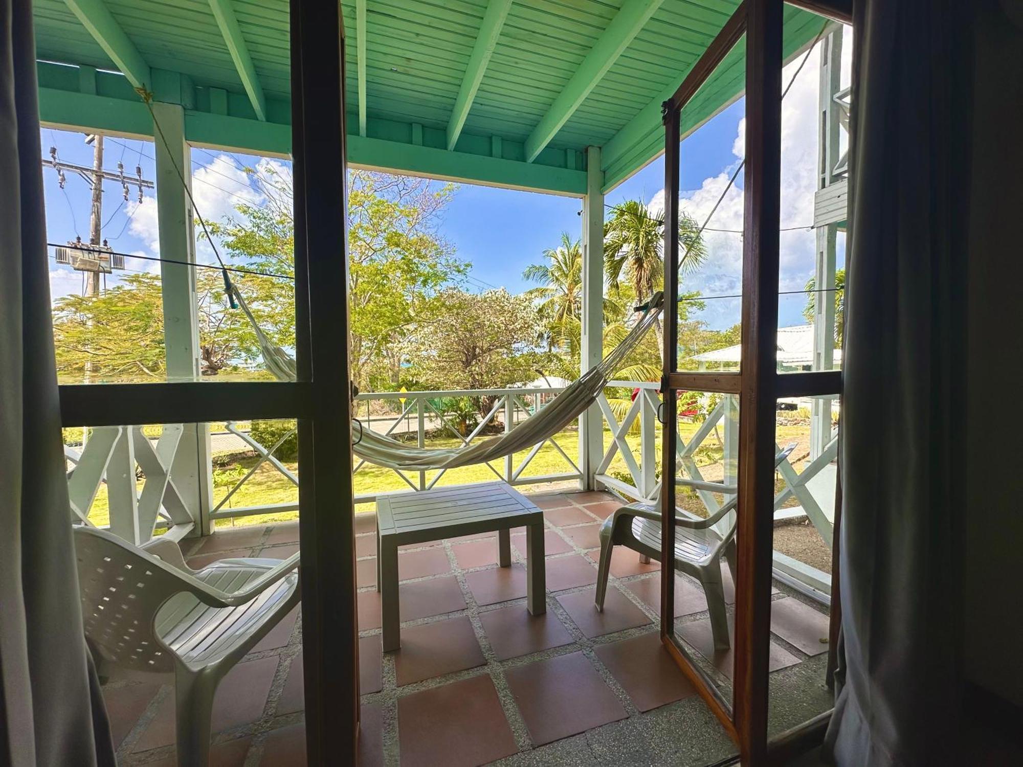 South West Bay Cabañas Fresh Water Bay Exterior foto