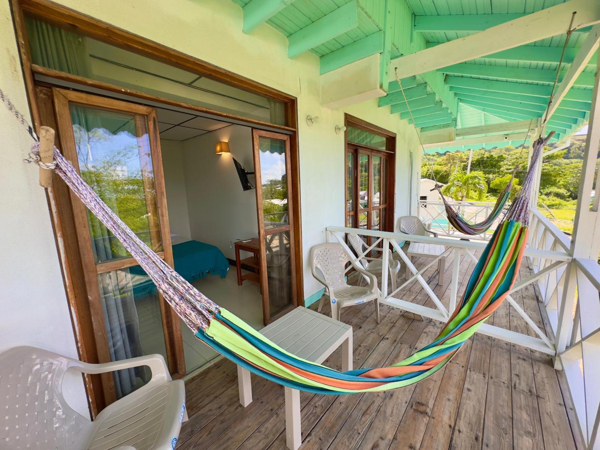 South West Bay Cabañas Fresh Water Bay Exterior foto