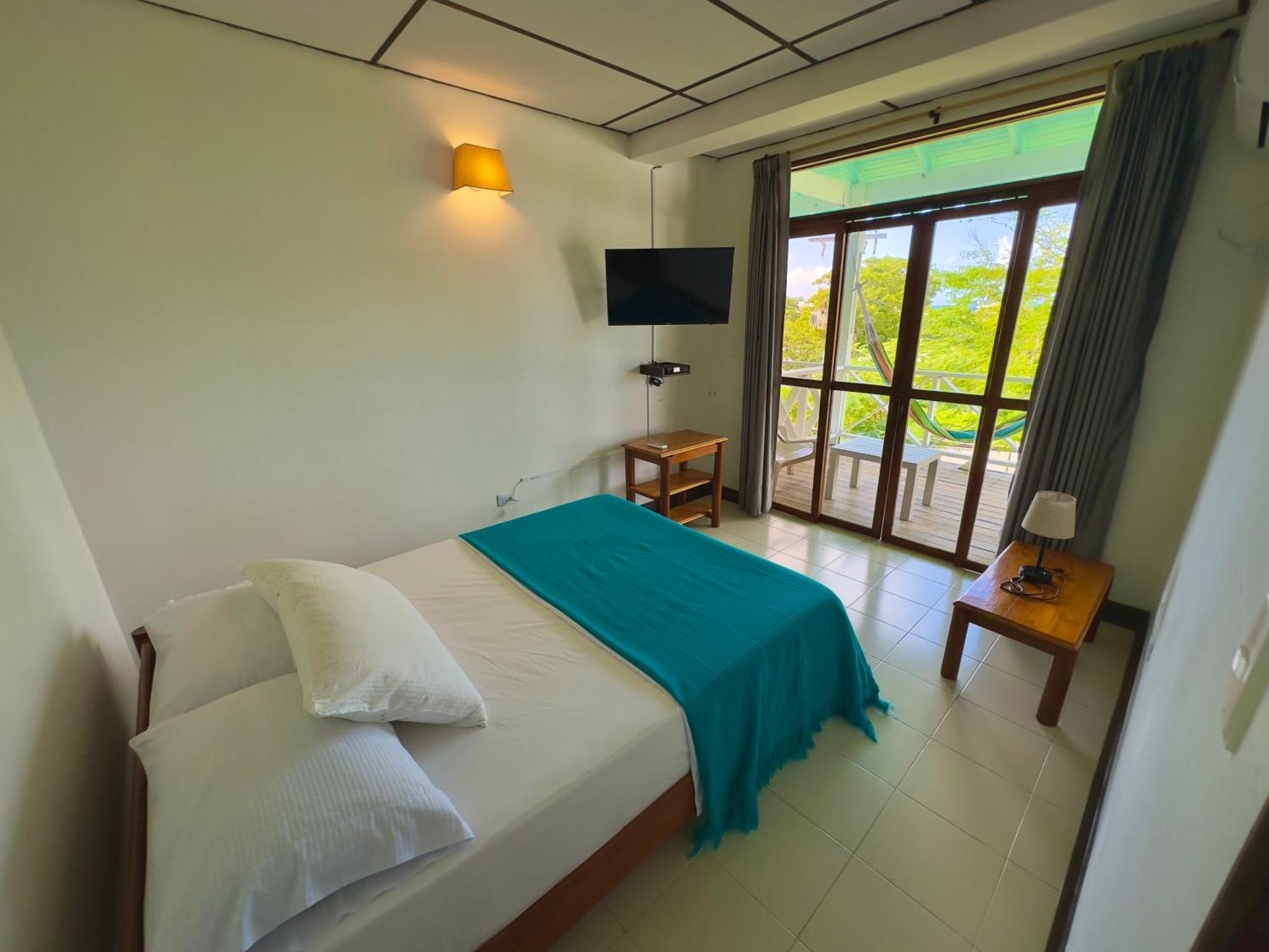 South West Bay Cabañas Fresh Water Bay Exterior foto